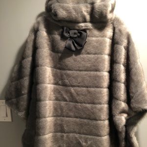 Kate Spade Faux Mink Poncho M/L
